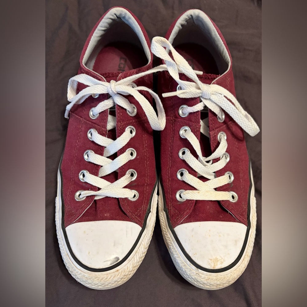 Vintage Converse Women's Burgundy/White Sneakers Low-top Sneakers - Size W9, GUC